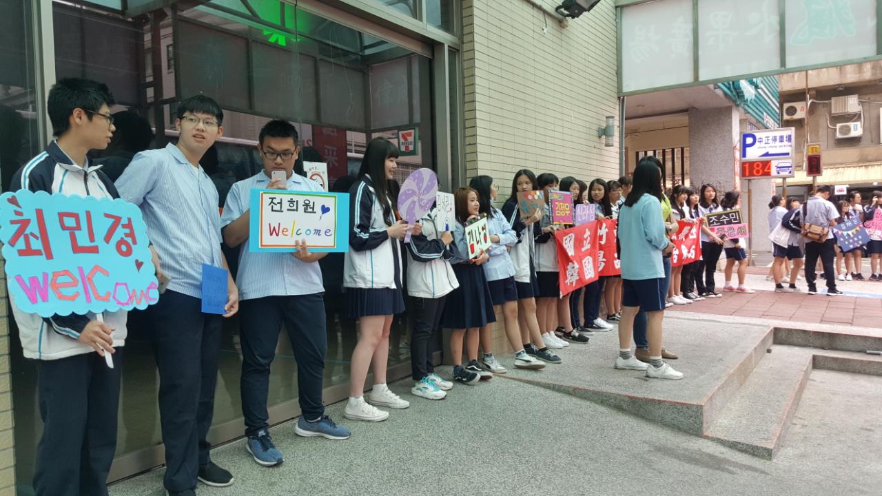 �츮�� �������ִ� �׵��� ��Ʈ��1