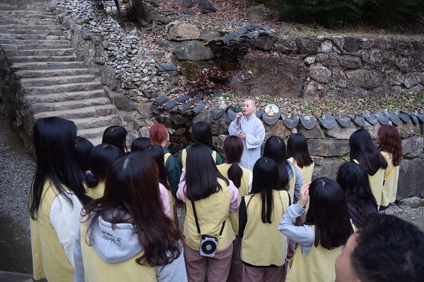 ���� ����